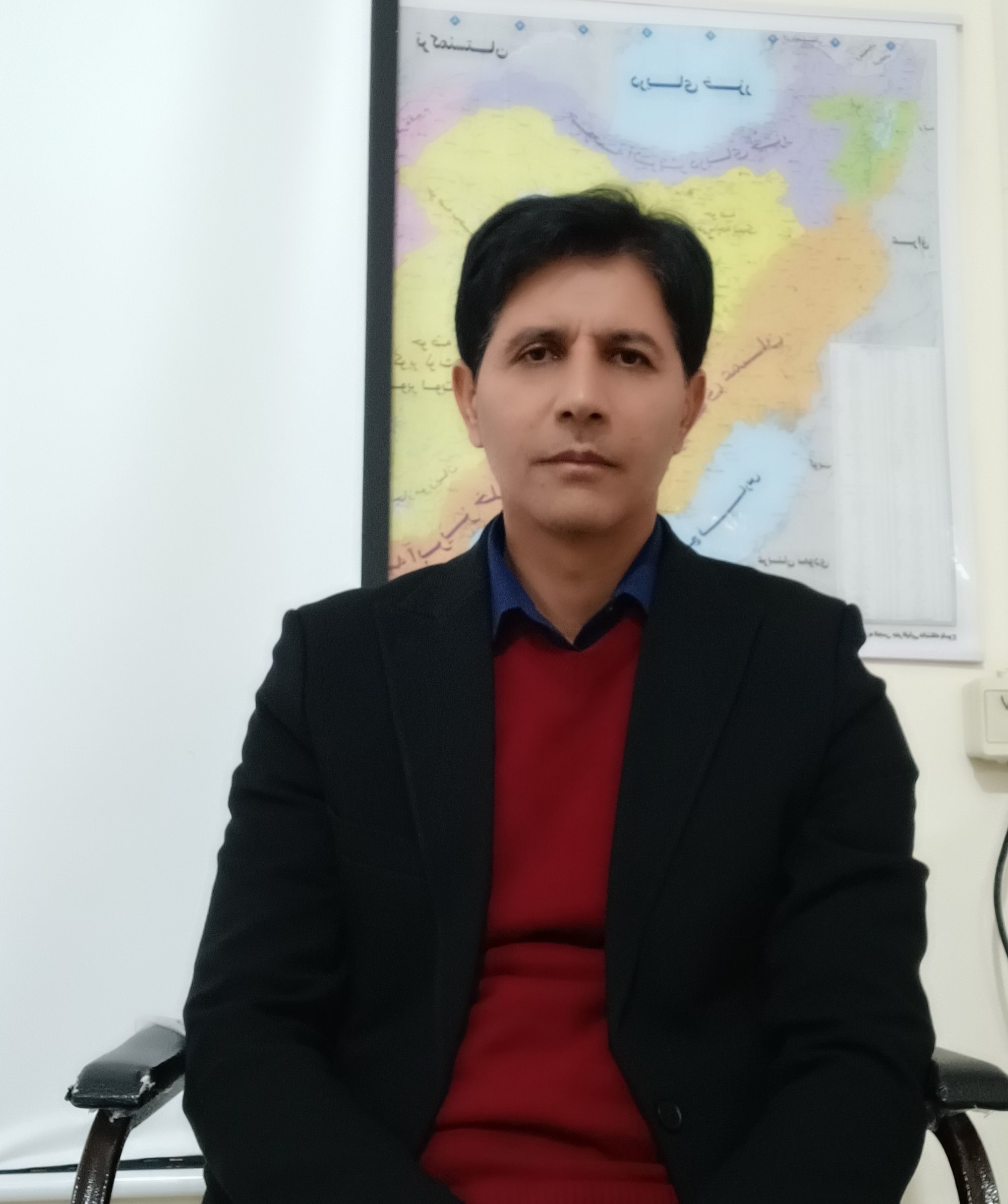  محمود اکبری